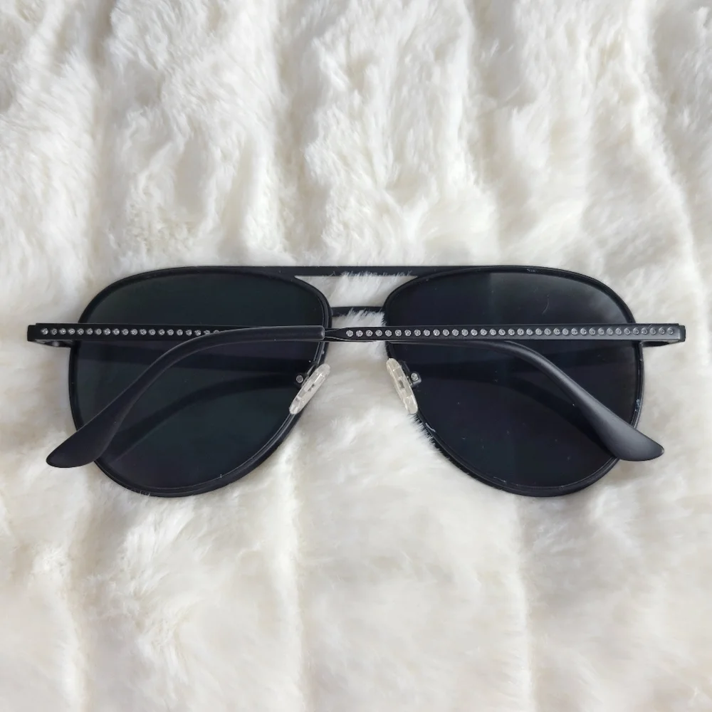 QUAY // ltd ed lizzo luxe rhinestone aviators matte black frame smoke lenses
